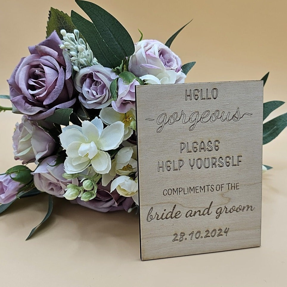 'Hello Gorgeous' Basket Signs